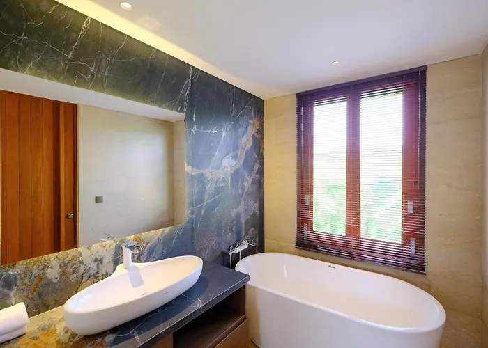 Swarna Umalas Modern 4br W Pool * Canggu (Bali)