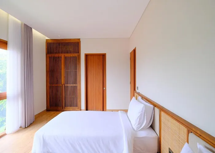 Swarna Umalas Modern 4br W Pool * Canggu (Bali)