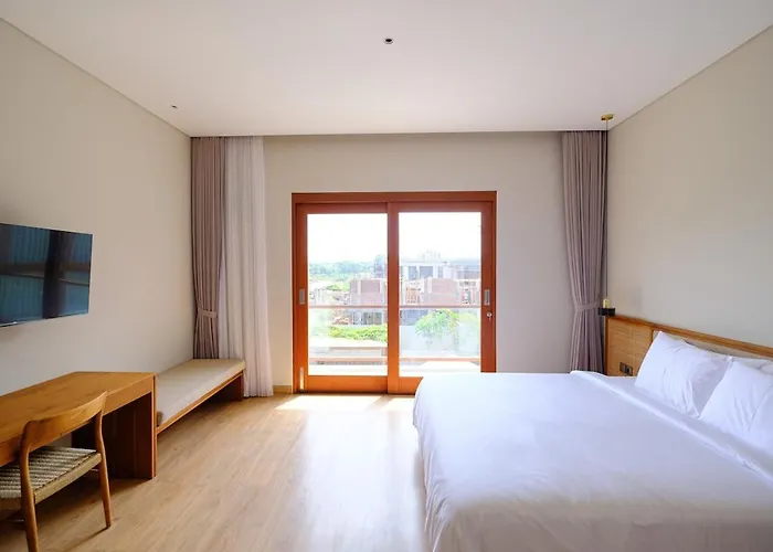 Swarna Umalas Modern 4br W Pool * Canggu (Bali)